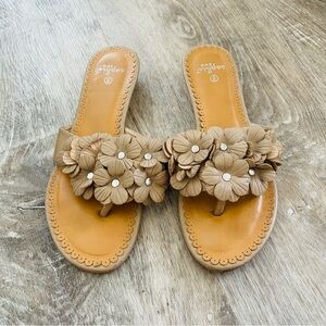 Elegant Floral Tan Women's Sandals